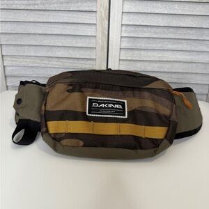 Dakine Hot Laps Gripper Bike Bag Camo
